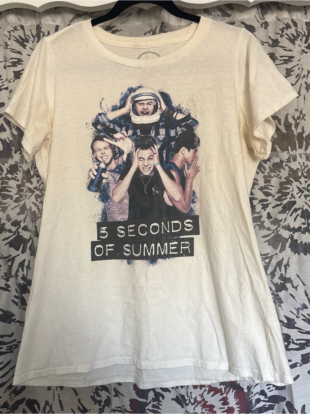 5 Seconds of Summer Graphic Tee - Band Shirt